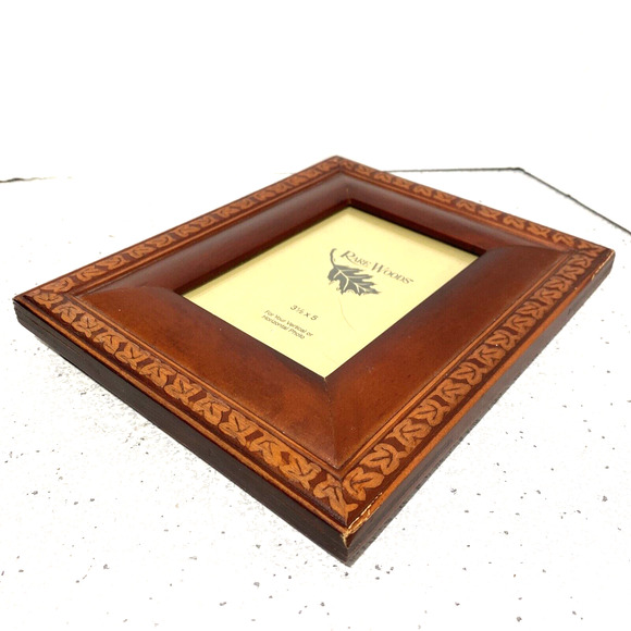 Vintage wooden photo frame Rare Woods by Burnes of Boston carved leaf 3.5 x 5 - Picture 8 of 8